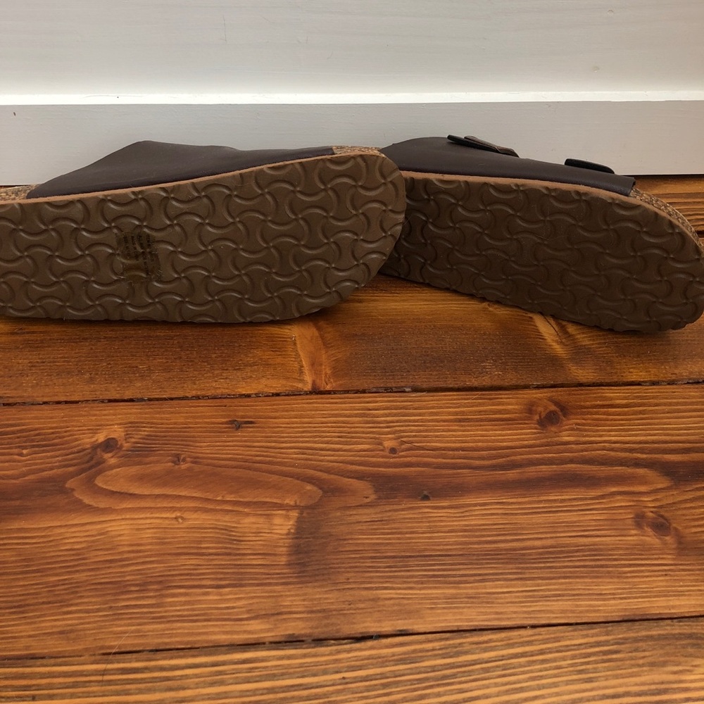 Sandals - Picture 4 of 4